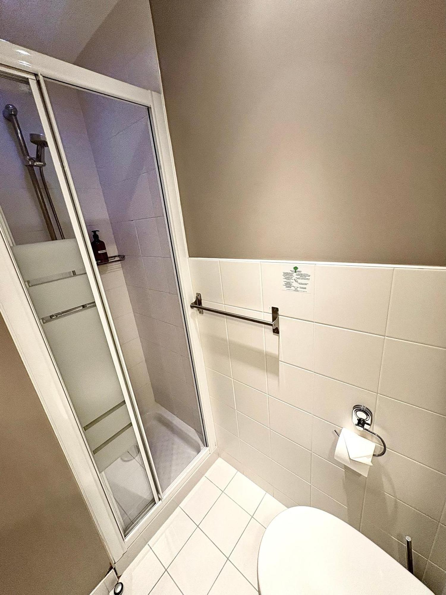 Hotel Moderna Cherbourg-en-Cotentin Bagian luar foto