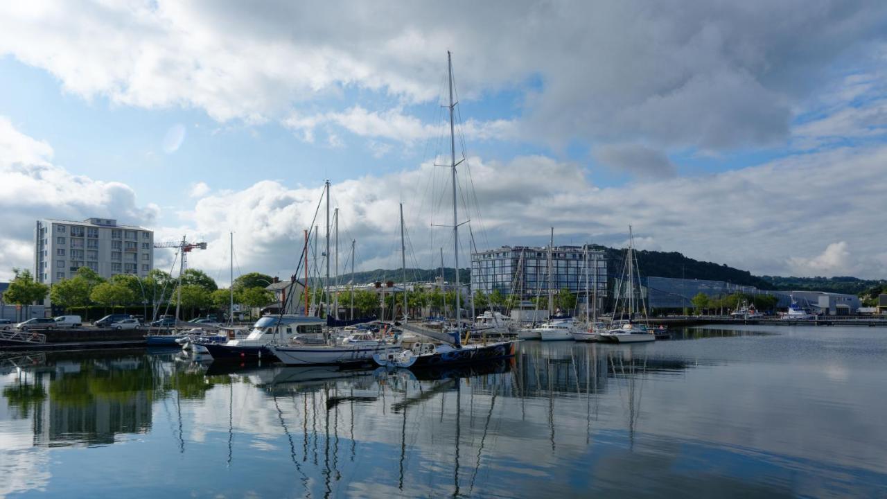 Hotel Moderna Cherbourg-en-Cotentin Bagian luar foto